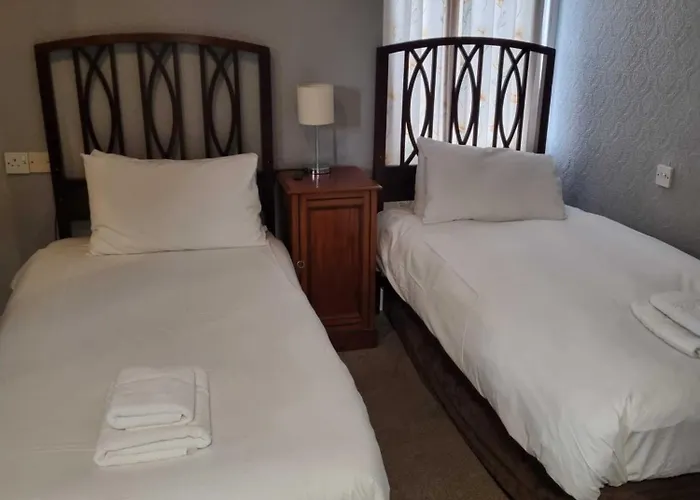 Hotel Oyo The Station