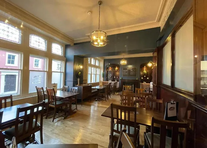 Hotel Oyo The Station